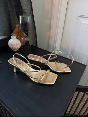 Modatope Gold Strappy Mid-Heel Sandals